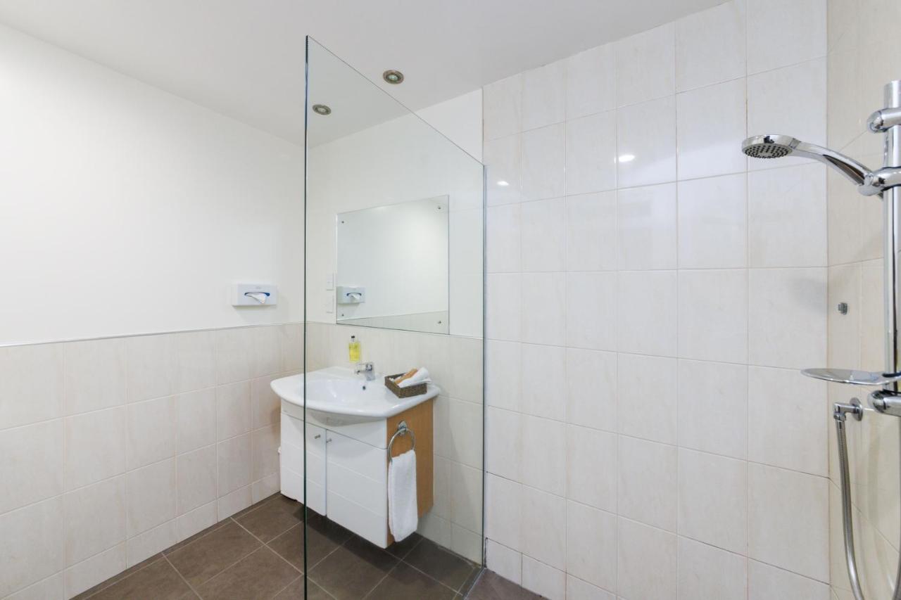 Fitzherbert Regency Motor Lodge Palmerston North Dış mekan fotoğraf